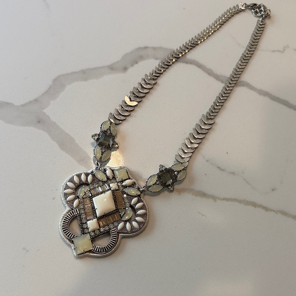 Stella & Dot Silver and Cream Geometric Necklace